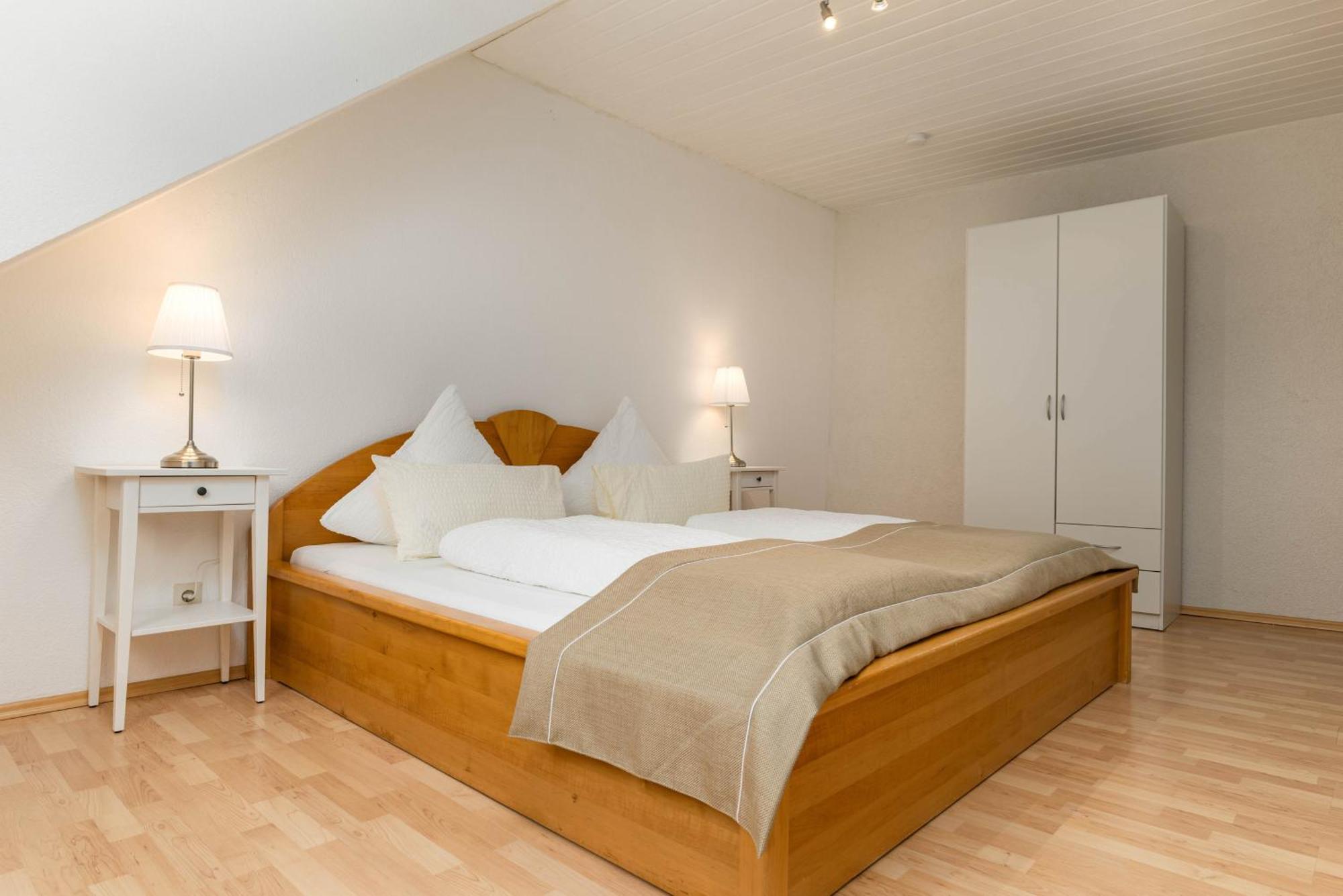 Riesling Appartement For 2 - 4 People - Billiards - Balcony With Mosel View - Parking - Wine Barrel Bar - Fully Equipped Kitchen - Netflix - Waiputv - 3 Km From Cochem Klotten Zewnętrze zdjęcie