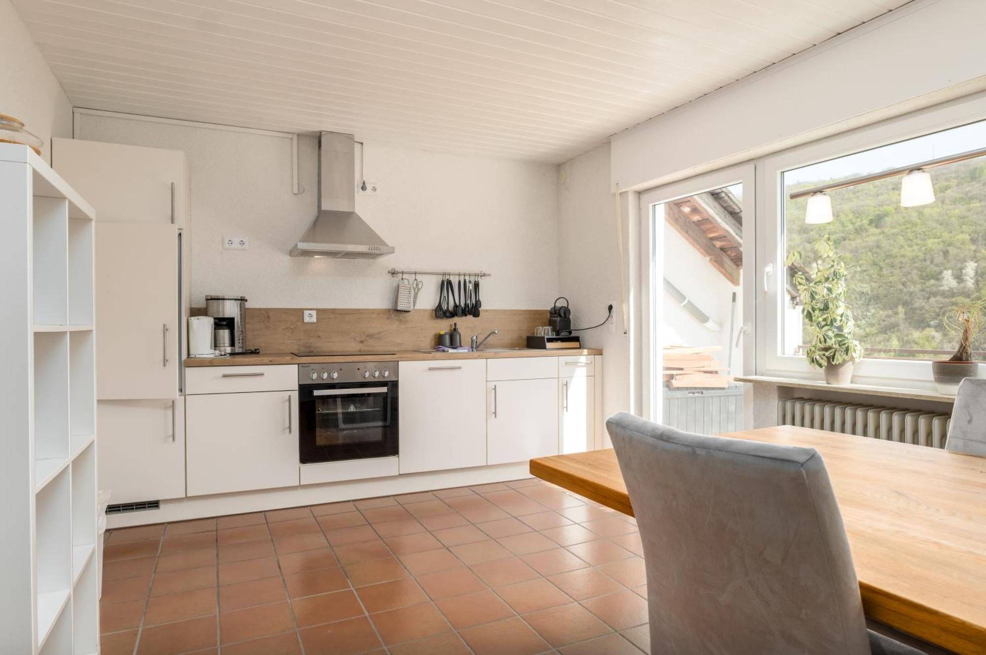 Riesling Appartement For 2 - 4 People - Billiards - Balcony With Mosel View - Parking - Wine Barrel Bar - Fully Equipped Kitchen - Netflix - Waiputv - 3 Km From Cochem Klotten Zewnętrze zdjęcie
